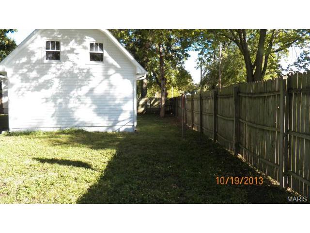 2017 Moore Ave, Saint Charles, MO 63301 photo 21