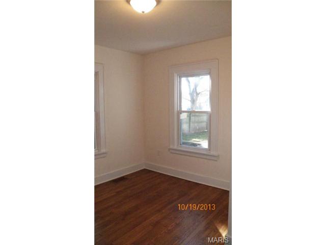 2017 Moore Ave, Saint Charles, MO 63301 photo 8