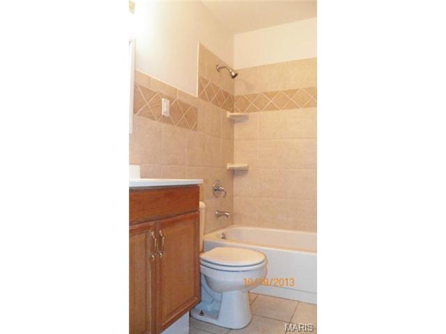 2017 Moore Ave, Saint Charles, MO 63301 photo 10