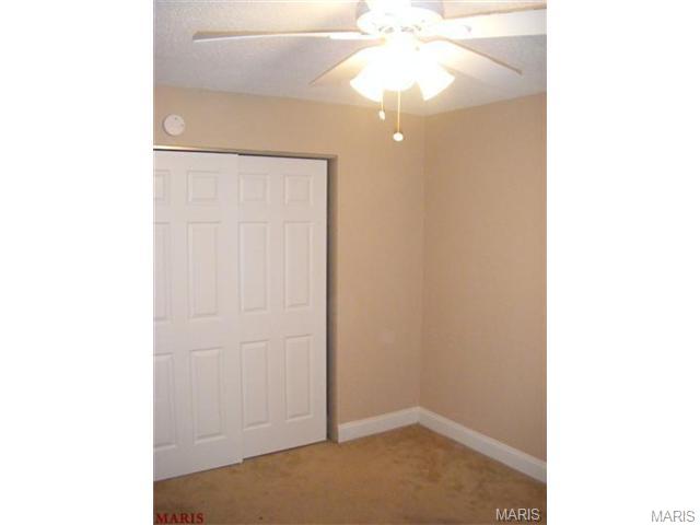 823 Phaeton Dr, Ballwin, MO 63021 photo 3