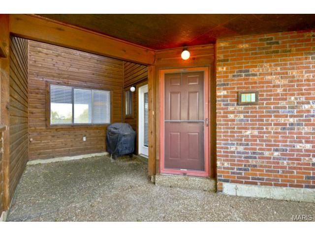 308 Hemingway Ln, Weldon Spring, MO 63304 photo 3