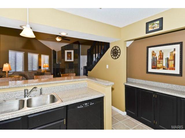 308 Hemingway Ln, Weldon Spring, MO 63304 photo 12