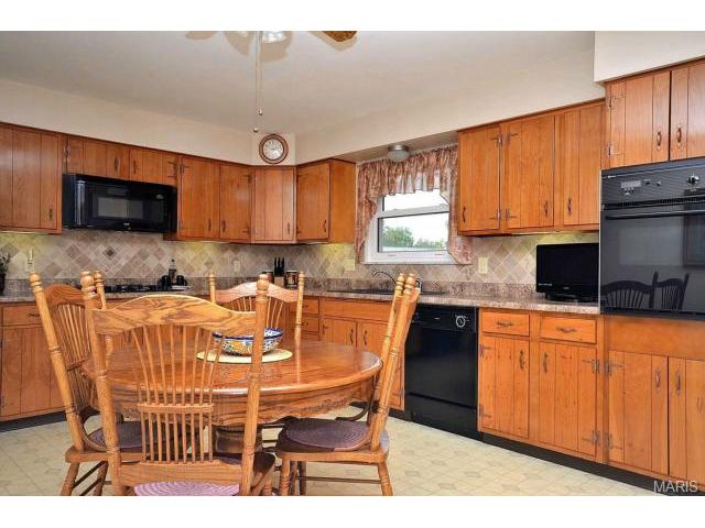 419 Sunset Ln, O'fallon, MO 63366 photo 6