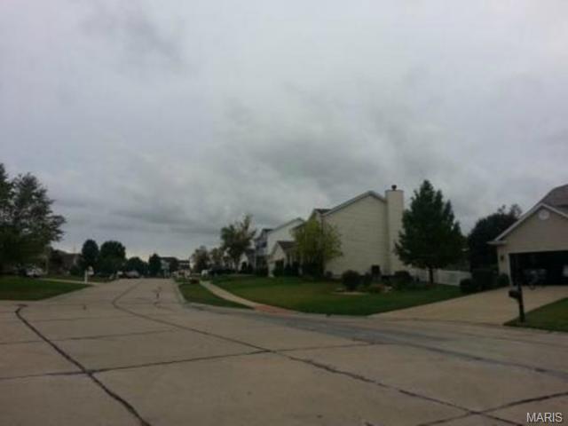 21 Lord Edward Ct, O'fallon, MO 63366 photo 3