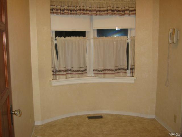5727 Gresham Ave, Saint Louis, MO 63109 photo 7