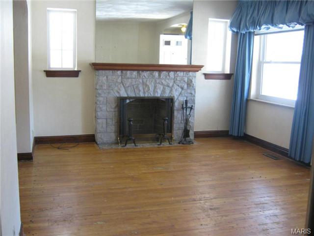 5727 Gresham Ave, Saint Louis, MO 63109 photo 3