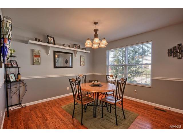 2 Orangewood Ct, O'fallon, MO 63368 photo 7