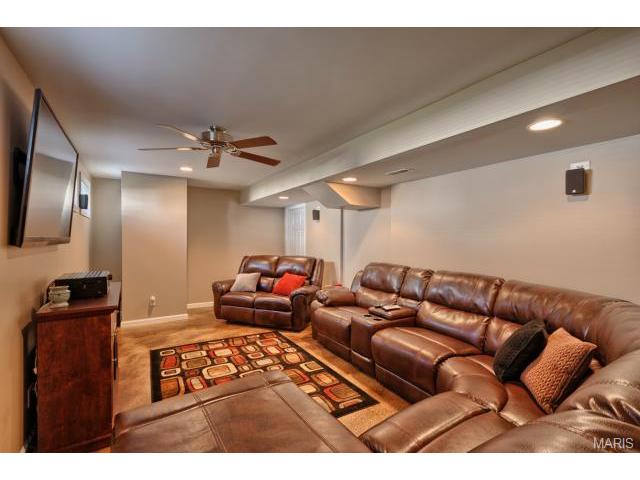 2 Orangewood Ct, O'fallon, MO 63368 photo 22