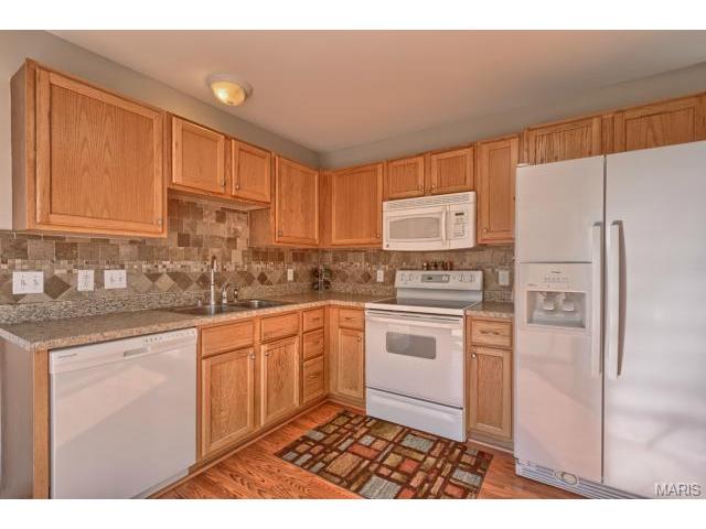 2 Orangewood Ct, O'fallon, MO 63368 photo 2