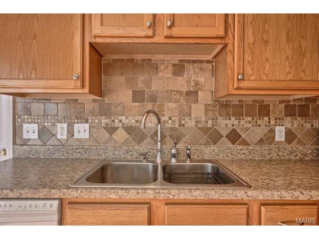 2 Orangewood Ct, O'fallon, MO 63368 photo 4