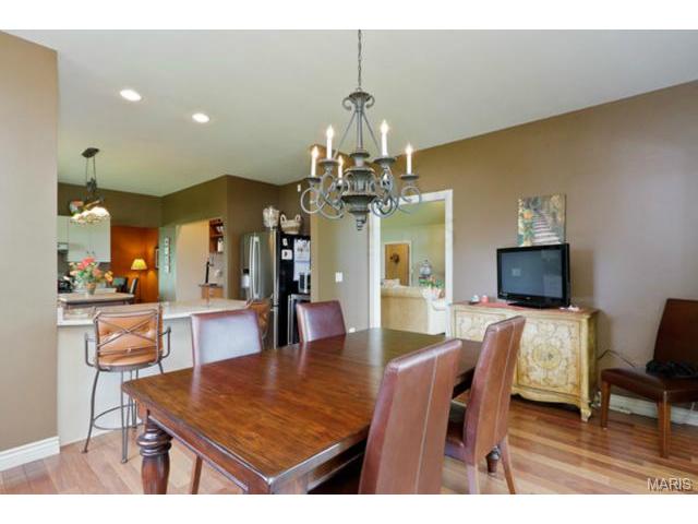 207 Abbey Glen Ln, Weldon Spring, MO 63304 photo 16