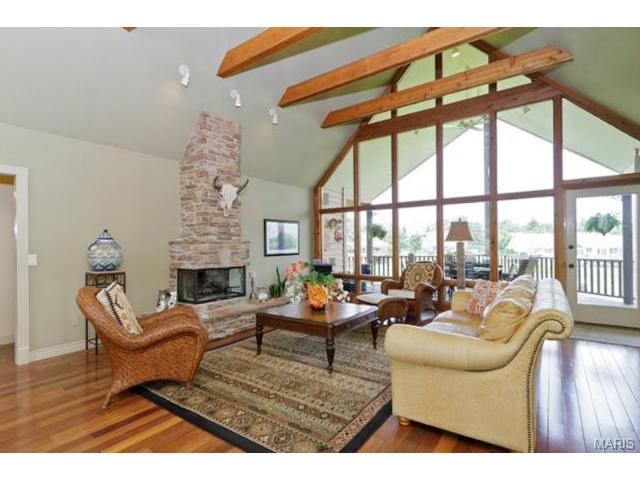 207 Abbey Glen Ln, Weldon Spring, MO 63304 photo 3