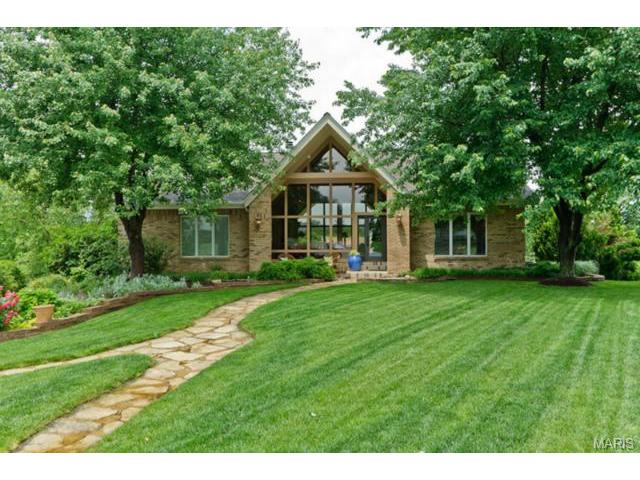 207 Abbey Glen Ln, Weldon Spring, MO 63304 photo 1