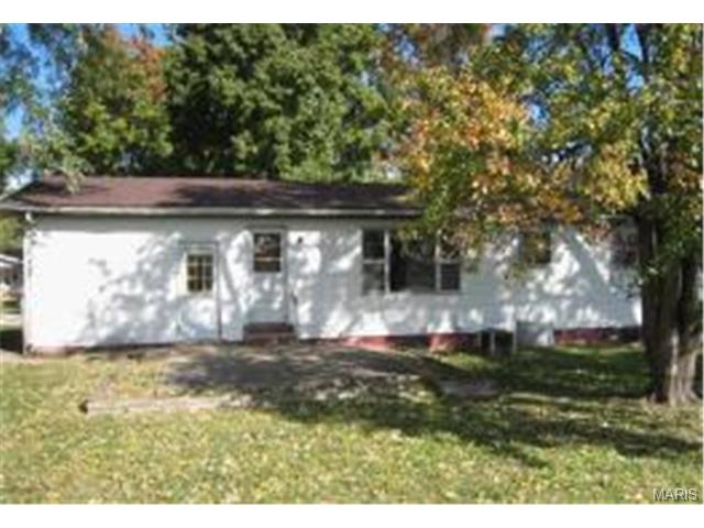 610 Vine St, O'fallon, MO 63366 photo 4