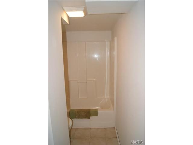 8929 Bessemer Ave, Berkeley, MO 63134 photo 11