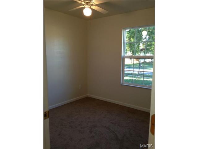 704 Daffodil Ct, O'fallon, MO 63366 photo 14