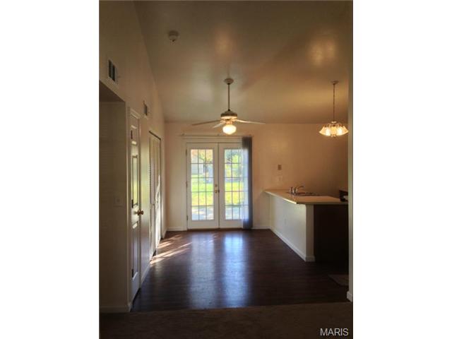 704 Daffodil Ct, O'fallon, MO 63366 photo 5
