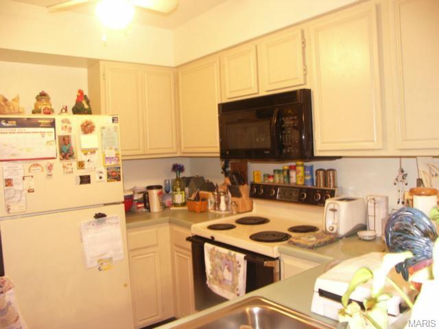 700 Woodside Trl #A, Ballwin, MO 63021 photo 5