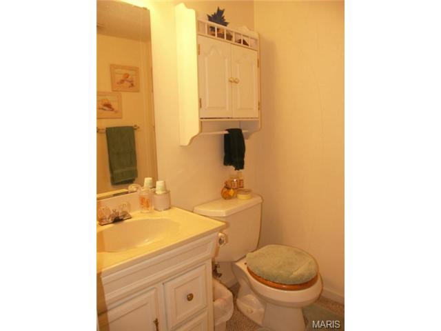 700 Woodside Trl #A, Ballwin, MO 63021 photo 13