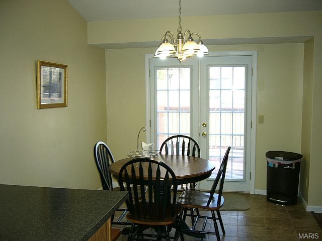 718 Seib Dr, O'fallon, MO 63366 photo 9