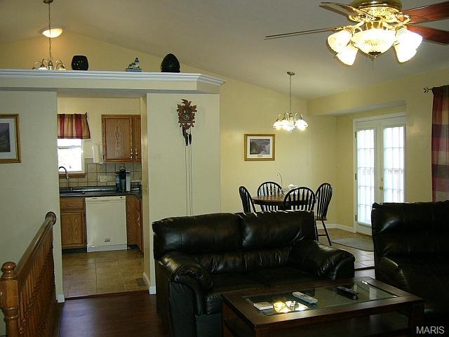 718 Seib Dr, O'fallon, MO 63366 photo 4