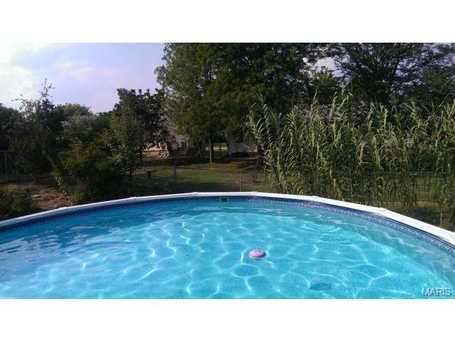 1345 Half Moon Dr, O'fallon, MO 63366 photo 3