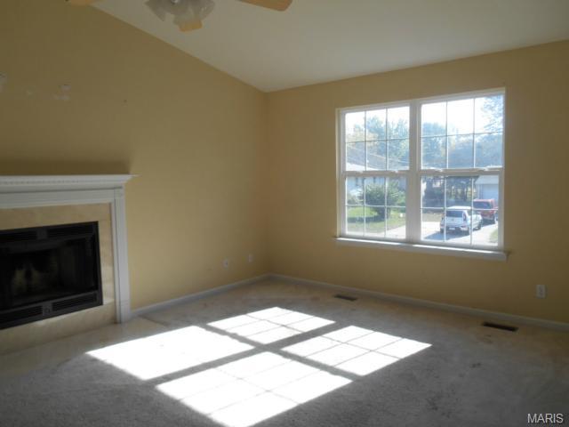 203 Bermuda Dr, O'fallon, MO 63366 photo 2