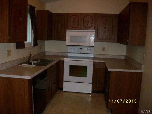 1342 Trading Post Ln, O'fallon, MO 63366 photo 2