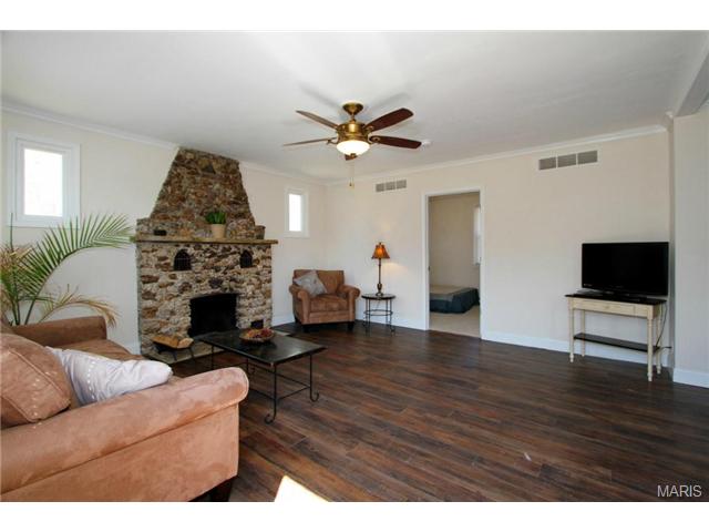 623 Bald Hill Rd, Eureka, MO 63025 photo 4