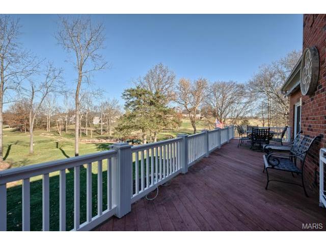 549 Fairway Oaks Dr, Eureka, MO 63025 photo 6