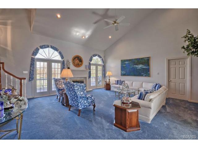 549 Fairway Oaks Dr, Eureka, MO 63025 photo 9