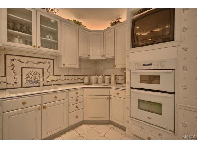 549 Fairway Oaks Dr, Eureka, MO 63025 photo 30