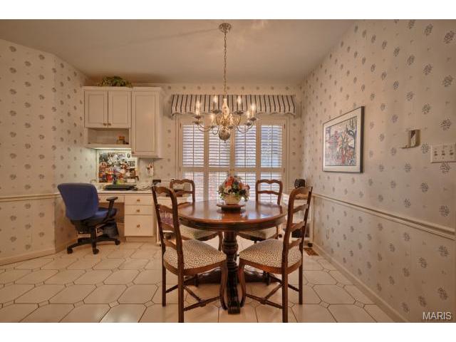 549 Fairway Oaks Dr, Eureka, MO 63025 photo 27