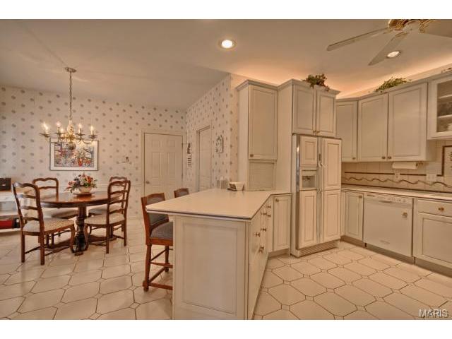 549 Fairway Oaks Dr, Eureka, MO 63025 photo 28