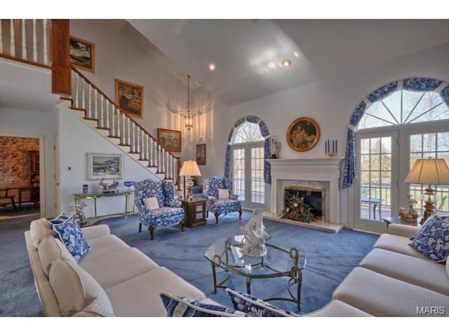 549 Fairway Oaks Dr, Eureka, MO 63025 photo 8