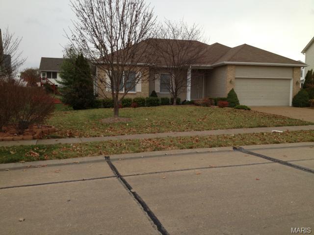 2222 Quaint Cottage Dr, O'fallon, MO 63368 photo 1