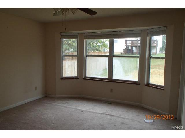 2305 Longmont Dr, O'fallon, MO 63368 photo 8