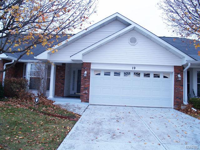 19 Limerick Ln, O'fallon, MO 63366 photo 1