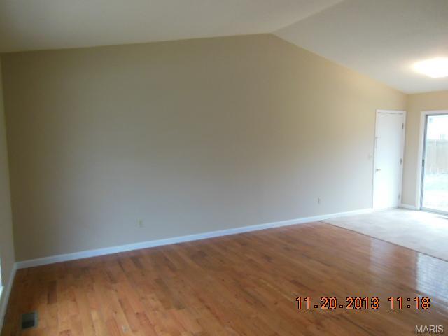 1320 Osage Mdws, O'fallon, MO 63366 photo 2