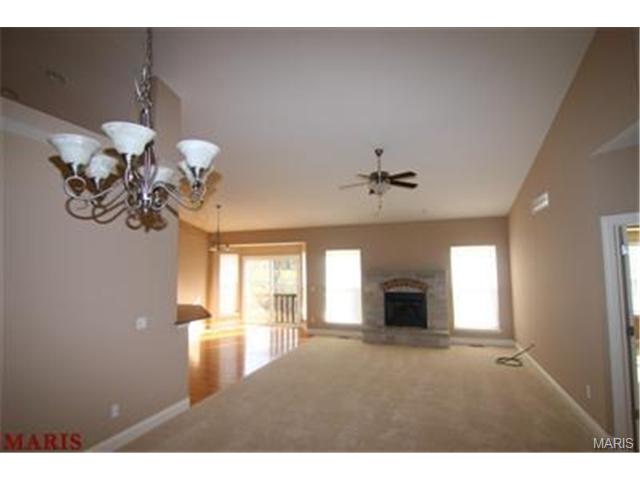71 Autumn Way Ct, Eureka, MO 63025 photo 5