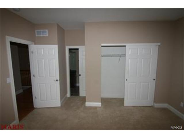 71 Autumn Way Ct, Eureka, MO 63025 photo 8