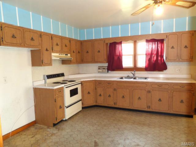 302 Elm St, O'fallon, MO 63366 photo 4