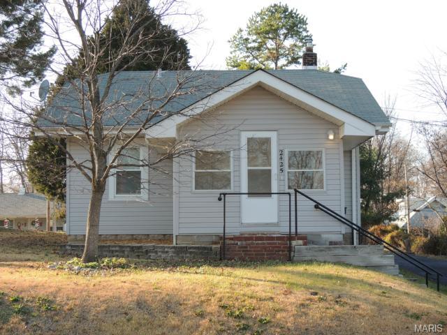 2425 Gass Ave, Overland, MO 63114 photo 1