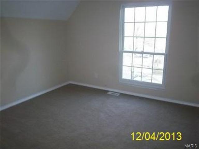 509 Red Bridge Ct, Ballwin, MO 63021 photo 10