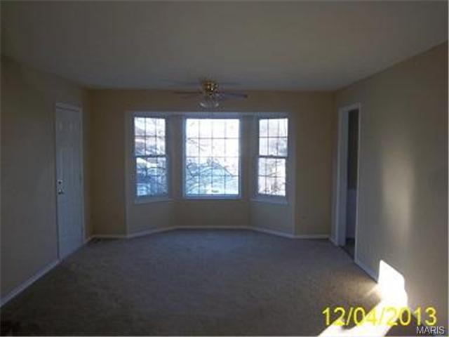 509 Red Bridge Ct, Ballwin, MO 63021 photo 4