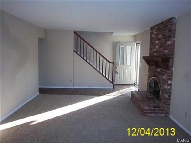 509 Red Bridge Ct, Ballwin, MO 63021 photo 3