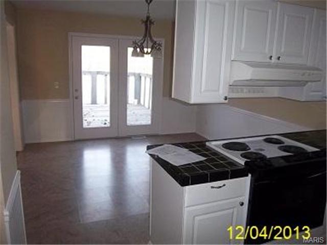 509 Red Bridge Ct, Ballwin, MO 63021 photo 6
