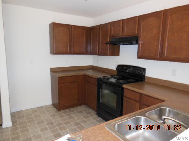 124 Belmonte Lndg, O'fallon, MO 63368 photo 8