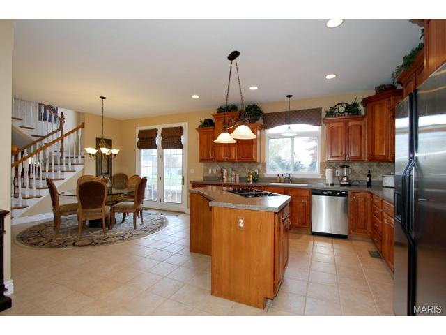 423 Cerromar Dr, Eureka, MO 63025 photo 2