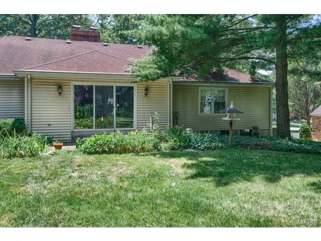 907 Camargo Dr, Ballwin, MO 63011 photo 12